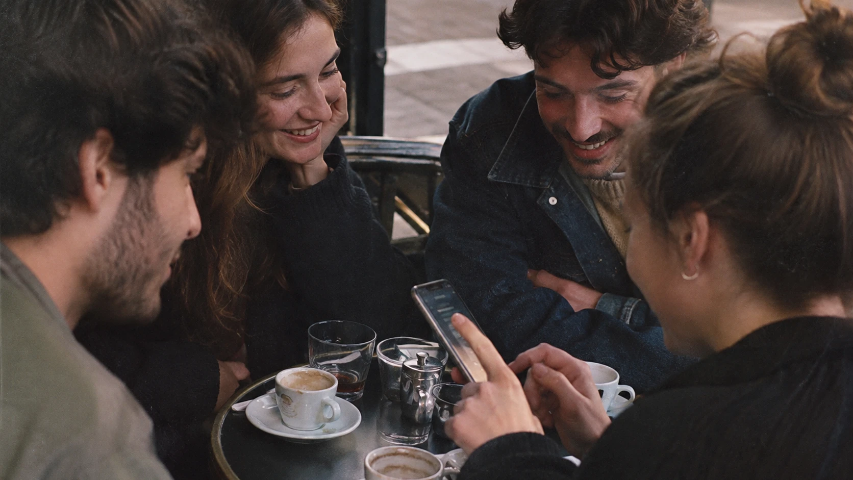 Comment faire un sondage sur Messenger ?